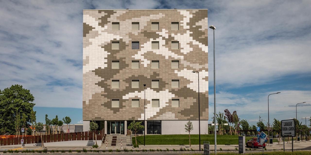 Hotel The Cube Fidenza Eksteriør billede