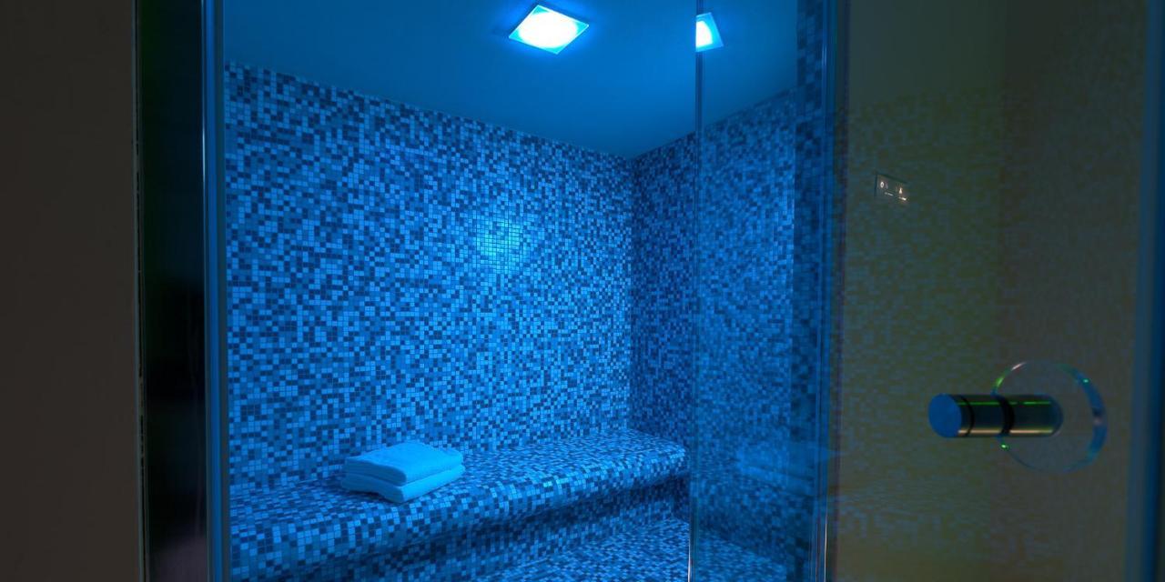 Hotel The Cube Fidenza Eksteriør billede